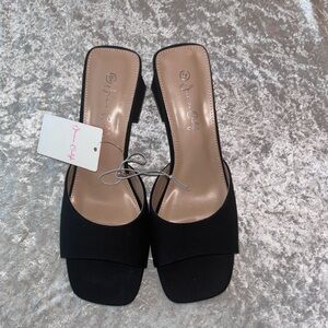 Ladies Black Heel